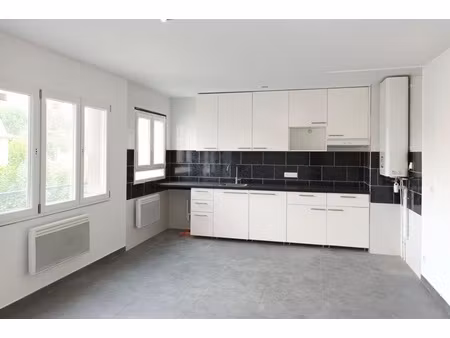 studio / 35m² / arpajon (rer c)