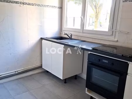 location appartement 4 pièces 74 m² à rillieux-la-pape (69140)