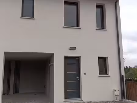 maison à louer - 4 pièces - 109 32 m2 - grenade - 31 - midi-pyrenees