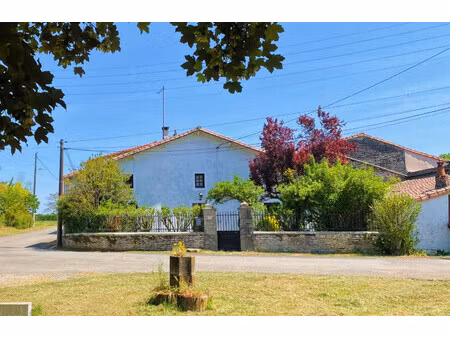 maison à vendre à aubigné (79110) - deux-sèvres
