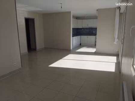 bel appartement rez de jardin 2 chambres