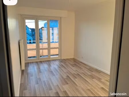 t3 lumineux de 70 m² avec balcon  garage et cave – lure