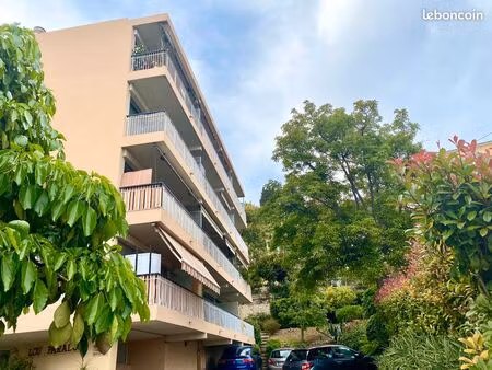 à louer – studio 22 m² avec terrasse  cave et vue jardin