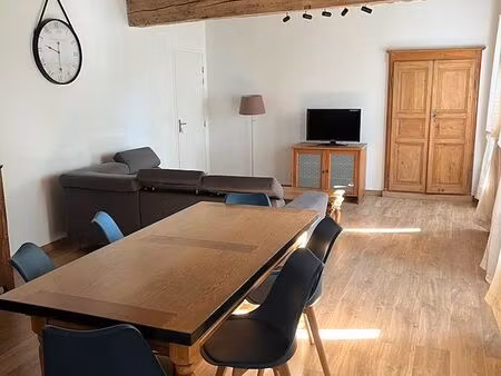 location maison de village meublé