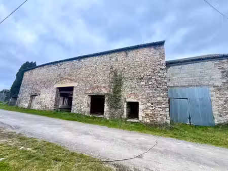 grange de 1 pièces principales