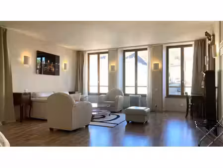 à vendre un ensemble chambres d’hôte - bar - restaurant à l’isle sur serein (89)