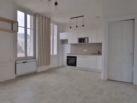 location appartement 2 pièces 40 m² à sainte-savine (10300)