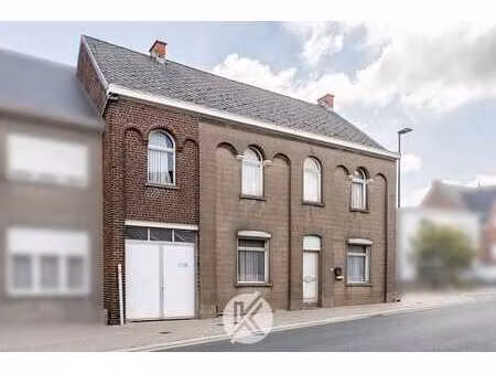 te renoveren woning met groot volume
