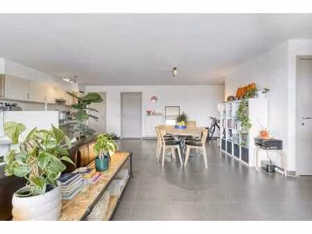appartement lumineux et spacieux de 3 chambres à vendre