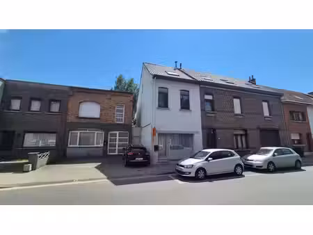 prachtig gelegen woning met 2 slaapkamers  keuken  badkam...