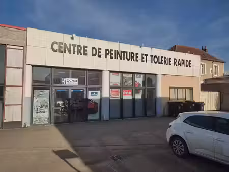 location commerce 380 m² à auxerre (89000)