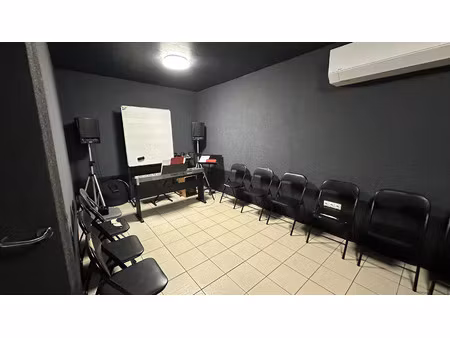 vente commerce 3 pièces 58 m² cayenne (97300)