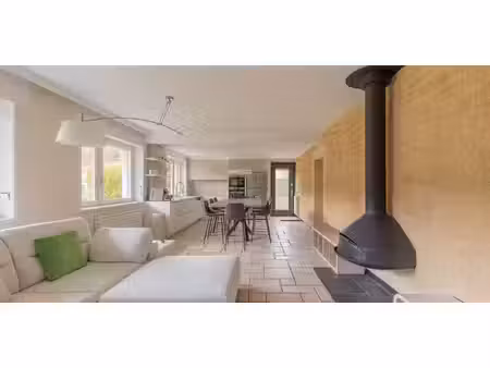 maison avec piscine et jardin saulny (57)