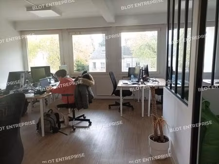 vente bureaux 83 m²