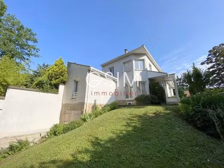 maison de prestige en location garches  france