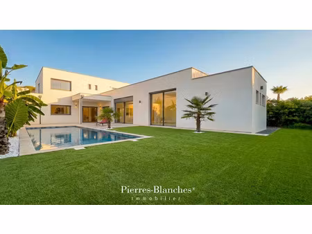 vente maison 7 pièces 273 m² montpellier (34000)