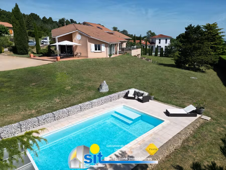 maison contemporaine 209 m2 avec piscine vue panoramique s