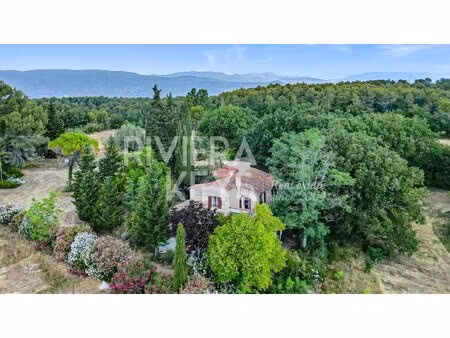 fayence : domaine en pierre au calme sur 26 hectares  à 1 heure de l'aéroport de nice