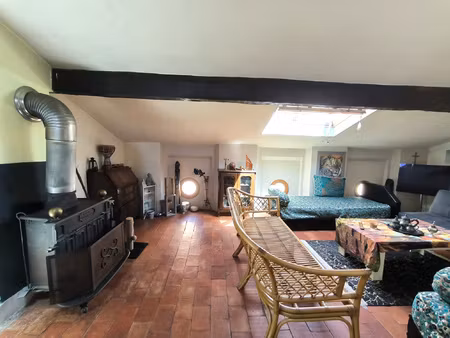 appartement 2 pieces 53m2 + 37m2 de comble