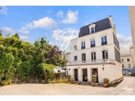 saint-cloud - pasteur - hôtel particulier 300 m² - terrasse et jardin