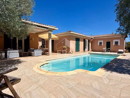 maison 5 pièces avec piscine à vidauban