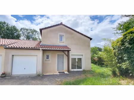 maison de village habitable de suite avec jardin