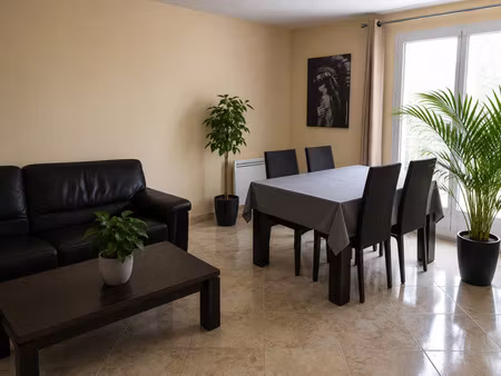 appartement meublé 3 pièces de 68 m² à louer – les essarts-le-roi