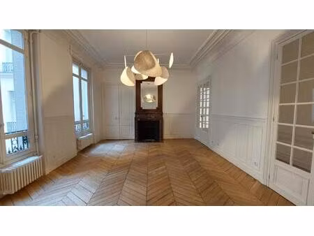 sublime appartement 7 pieces de 200 m²