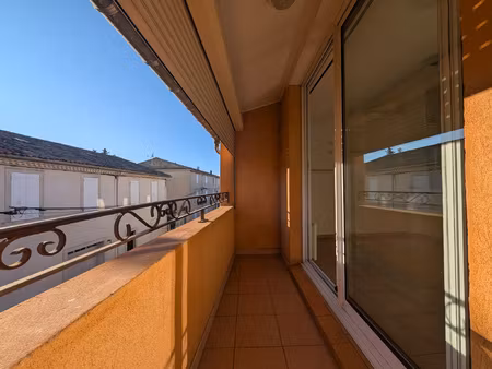 location appartement t2 de 33 m2 à pertuis