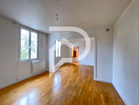 maison delle 3 pièce(s) 90 m2