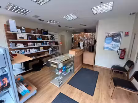 local commercial 1 p à noisy le sec