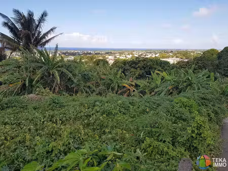 terrain constructible avec vue mer – sainte-suzanne  quartier français