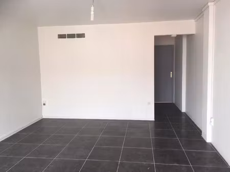 location appartement 3 pièces 56 m² à fort-de-france (97200)