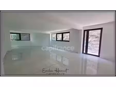 location bureau 1 pièce 50 m² à fort-de-france (97200)