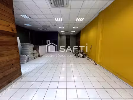 location commerce 2 pièces 156 m² à ducos (97224)