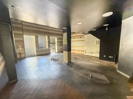 location commerce 184 m² à saint-denis (97400)