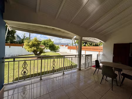 location maison 4 pièces 104 m² à baie-mahault (97122)