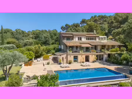 vente maison 9 pièces 350 m² bormes-les-mimosas (83230)