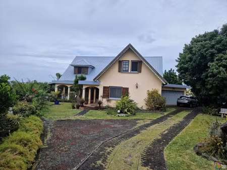 vente maison 6 pièces 264 m² saint-benoît (97470)