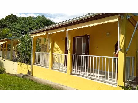 location maison 2 pièces 43 m² à trois-rivières (97114)