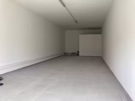 location commerce 68 m² à saint-pierre (97432)