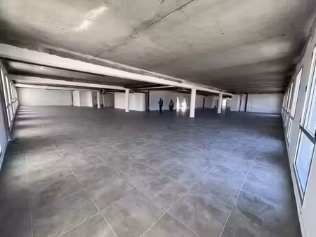 location bureau 1106 m² à saint-denis (97400)