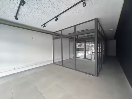 location commerce 68 m² à saint-pierre (97432)
