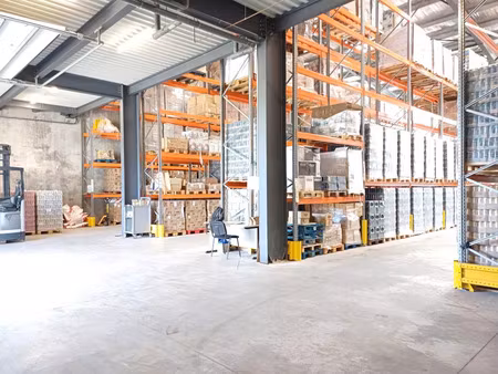 location local industriel 789 m² à sainte-marie (97438)