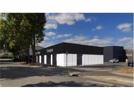 local commercial à louer
