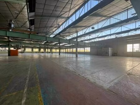 entrepôt à louer