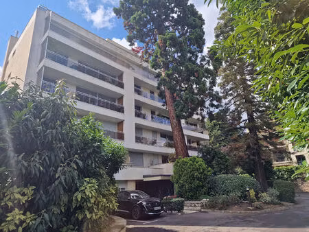 appartement saint-cloud - 4 pièces- 106.78 m2