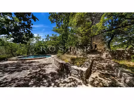 à vendre : venasque - les monts du vaucluse – authentique tour d