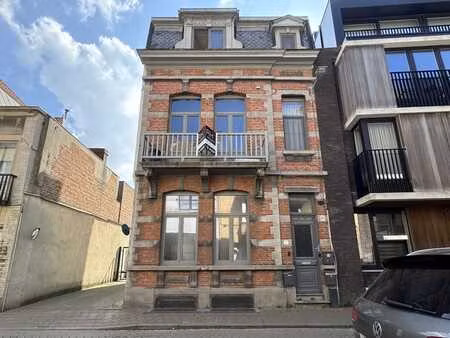 maison de maître caractéristique dans le style néo-renaissa