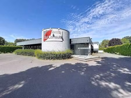 bureau casco (564 m²) à vendre près de l'e40 à alost